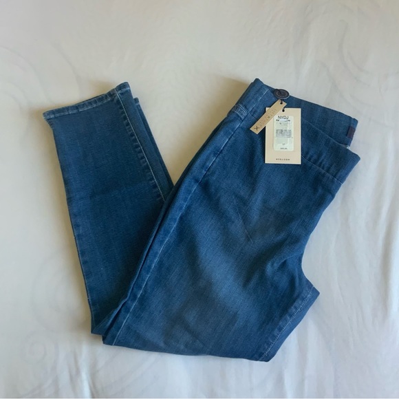 NWT NYDJ Skinny Ankle Jeans - Picture 2 of 8
